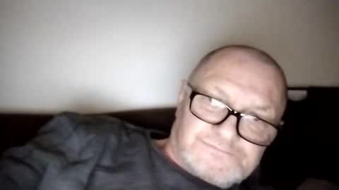 Snapshot of frauenfeind1 chatting on 02/02/26, 12:48 Wolfi online show from 02/02/26, 12:48