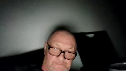 Snapshot of frauenfeind1 chatting on 02/04/26, 07:14 Wolfi online show from 02/04/26, 07:14