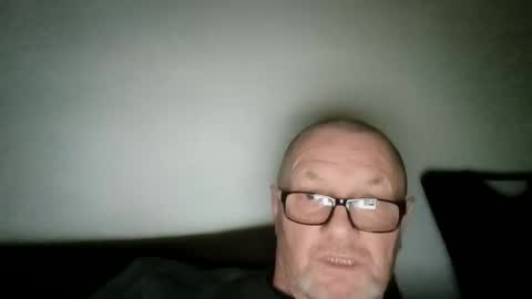 Snapshot of frauenfeind1 chatting on 02/06/26, 08:29 Wolfi online show from 02/06/26, 08:29