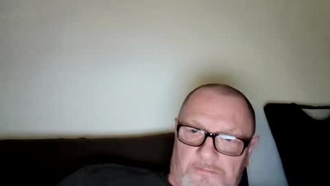 Snapshot of frauenfeind1 chatting on 02/26/26, 08:46 Wolfi online show from 02/26/26, 08:46