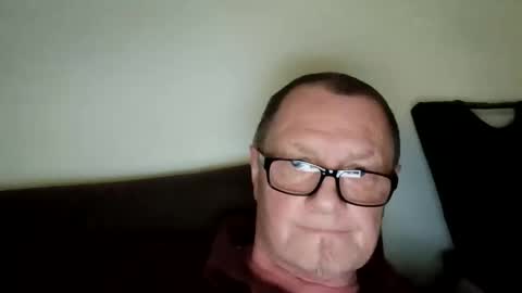 Snapshot of frauenfeind1 chatting on 03/24/26, 03:28 Wolfi online show from 03/24/26, 03:28