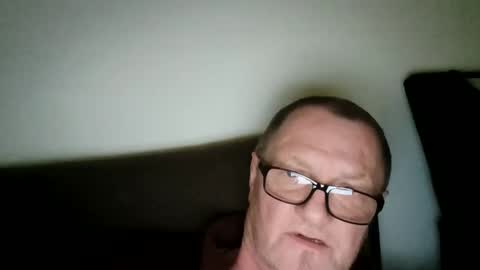 Snapshot of frauenfeind1 chatting on 03/26/26, 08:20 Wolfi online show from 03/26/26, 08:20