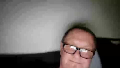 Snapshot of frauenfeind1 chatting on 03/30/26, 06:36 Wolfi online show from 03/30/26, 06:36