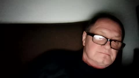 Snapshot of frauenfeind1 chatting on 04/04/26, 07:17 Wolfi online show from 04/04/26, 07:17