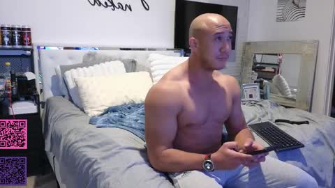 Snapshot of freakingfitness chatting on 10/26/25, 03:23 Fucking Fitness online show from 10/26/25, 03:23