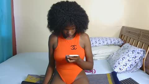 Snapshot of freakky_nessa chatting on 12/29/24, 02:10 Nessa-Independent model online show from 12/29/24, 02:10