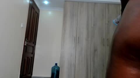 Snapshot of freaky_bad_girl chatting on 02/14/25, 10:25 Sandra online show from 02/14/25, 10:25