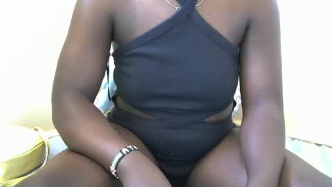 freaky_dolly online show from 02/26/25, 08:04