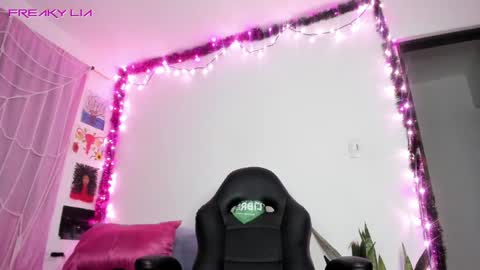 Lia Gomez online show from 12/09/24, 01:51