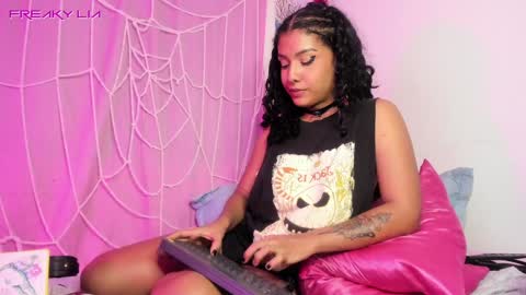 Lia Gomez online show from 12/24/24, 01:38