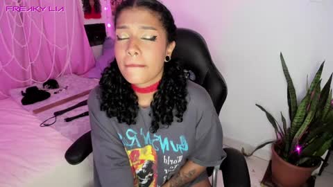 Lia Gomez online show from 02/08/25, 02:15