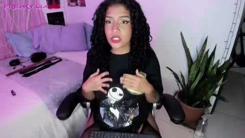 Lia Gomez online show from 02/09/25, 11:04