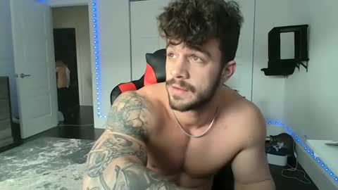 Snapshot of freakyfitking chatting on 01/05/25, 06:56 freakyfitking online show from 01/05/25, 06:56