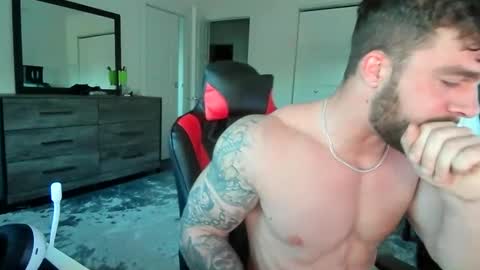 Snapshot of freakyfitking chatting on 02/07/25, 12:06 freakyfitking online show from 02/07/25, 12:06