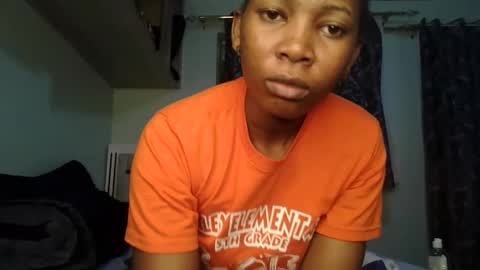 Snapshot of freakypetitebooty chatting on 12/07/24, 07:16 freaky online show from 12/07/24, 07:16