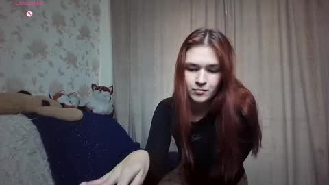 Snapshot of frechemolly chatting on 10/06/25, 12:24 Margo online show from 10/06/25, 12:24