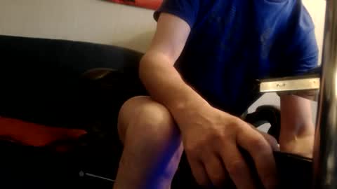 Snapshot of fred1051 chatting on 12/21/25, 07:59 yo online show from 12/21/25, 07:59