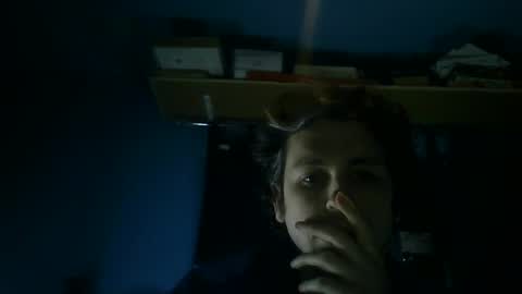 Snapshot of fred271993 chatting on 01/14/25, 12:22 Britishbum online show from 01/14/25, 12:22