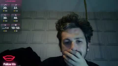 Snapshot of fred271993 chatting on 06/17/26, 04:26 Britishbum online show from 06/17/26, 04:26