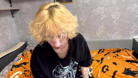 Snapshot of fred_bucks chatting on 03/20/26, 08:30 fred bucks online show from 03/20/26, 08:30