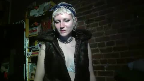 Lily Red online show from 05/05/26, 02:30