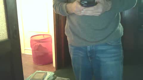 Snapshot of fred_spooner2 chatting on 10/23/25, 01:27 fred_spooner2 online show from 10/23/25, 01:27