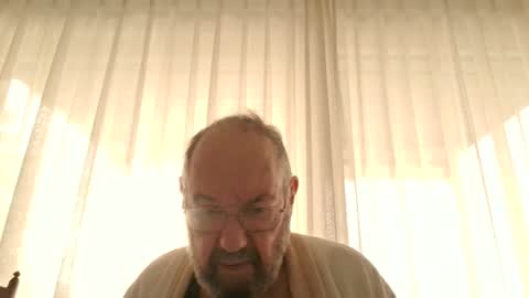 Snapshot of fredaldavid chatting on 12/02/24, 08:52 David Fredal online show from 12/02/24, 08:52