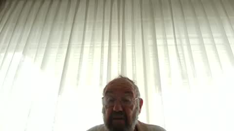 Snapshot of fredaldavid chatting on 12/12/24, 10:02 David Fredal online show from 12/12/24, 10:02