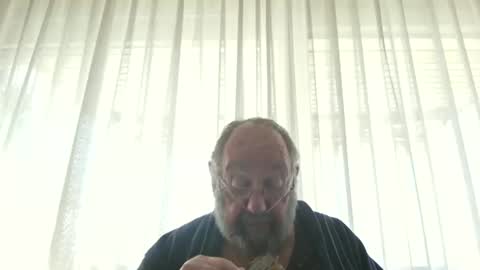 Snapshot of fredaldavid chatting on 04/25/26, 08:28 David Fredal online show from 04/25/26, 08:28
