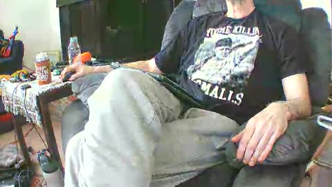 Snapshot of fredjohnson2112 chatting on 03/29/26, 05:35 fredjohnson2112 online show from 03/29/26, 05:35