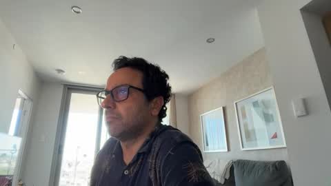 Snapshot of fredmarsone chatting on 03/05/26, 05:14 fredmarson online show from 03/05/26, 05:14