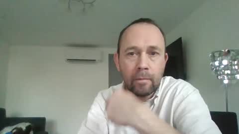 Snapshot of fredodu41 chatting on 02/21/25, 04:26 fredodu41 online show from 02/21/25, 04:26