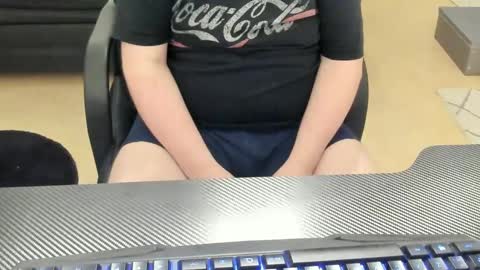 Snapshot of fredrik386959 chatting on 01/20/25, 06:43 Fredrik online show from 01/20/25, 06:43