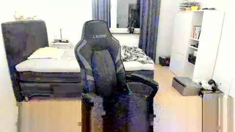 Snapshot of fredrik386959 chatting on 11/27/25, 06:32 Fredrik online show from 11/27/25, 06:32