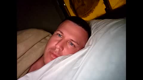 Snapshot of fredwilliam26 chatting on 10/19/25, 12:50 fredwilliam26 online show from 10/19/25, 12:50