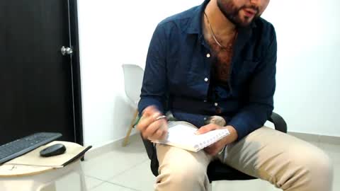 Snapshot of fredy_hunks chatting on 07/10/26, 05:59 Fredy online show from 07/10/26, 05:59