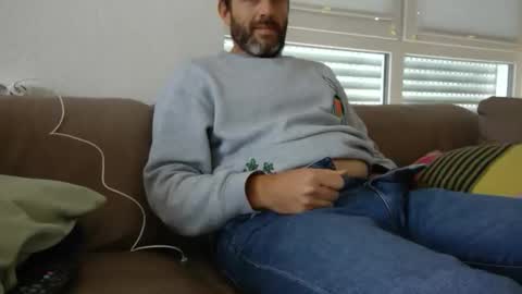 Snapshot of free_love_for_everyone chatting on 12/22/25, 11:40 free_love_for_everyone online show from 12/22/25, 11:40