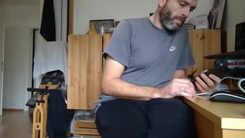 Snapshot of free_love_for_everyone chatting on 02/06/26, 11:35 free_love_for_everyone online show from 02/06/26, 11:35