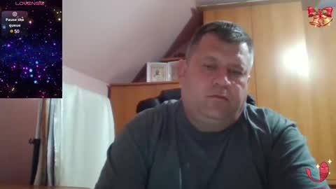 freeboy80180 online show from 03/07/25, 06:43