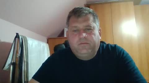 freeboy80180 online show from 10/17/25, 05:26