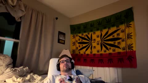 Snapshot of freezeskiii chatting on 09/15/25, 12:54 freezeskiii online show from 09/15/25, 12:54