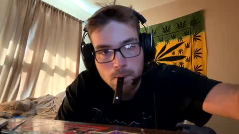 Snapshot of freezeskiii chatting on 09/16/25, 04:41 freezeskiii online show from 09/16/25, 04:41