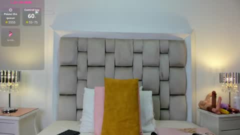 Snapshot of frehia_dimou chatting on 07/03/26, 11:27 Frehia online show from 07/03/26, 11:27