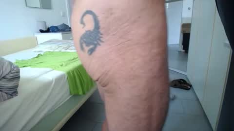 Snapshot of freiherr111 chatting on 09/16/25, 05:41 Walter Fischer online show from 09/16/25, 05:41