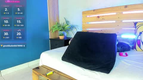 Xavier online show from 02/08/25, 04:47