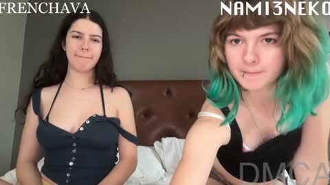Snapshot of frenchava chatting on 10/19/25, 09:37 Ava online show from 10/19/25, 09:37