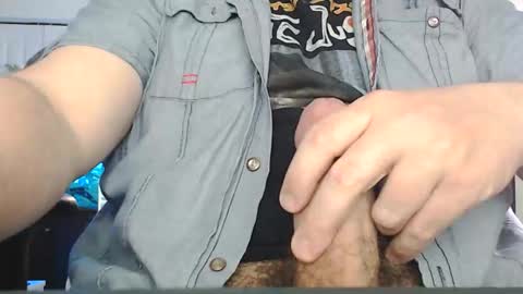 Snapshot of freshzozoboy chatting on 05/20/26, 02:51 freshzozoboy online show from 05/20/26, 02:51