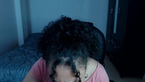 Louise  online show from 11/11/25, 11:10