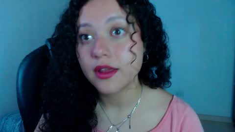 Snapshot of freud_x_louise1 chatting on 04/01/26, 12:06 Louise online show from 04/01/26, 12:06