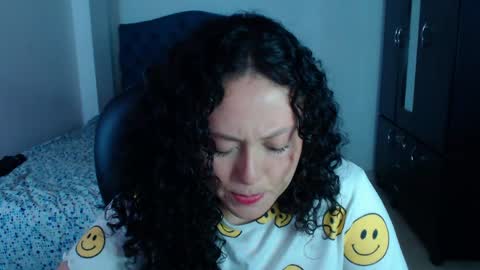 Snapshot of freud_x_louise1 chatting on 05/09/26, 10:04 Louise online show from 05/09/26, 10:04
